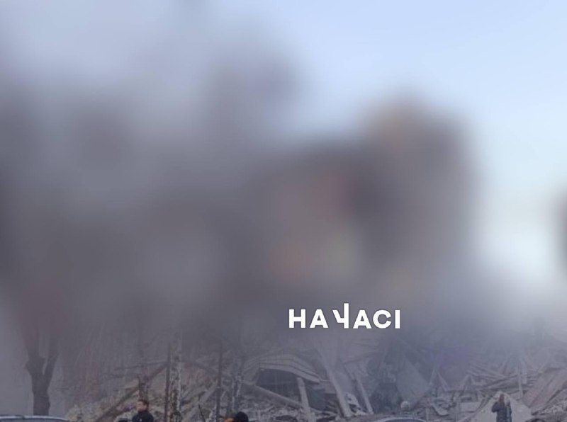 At least 5 people wounded as result of Russian ballistic missile strike that targeted residential house in Kryvyi Rih