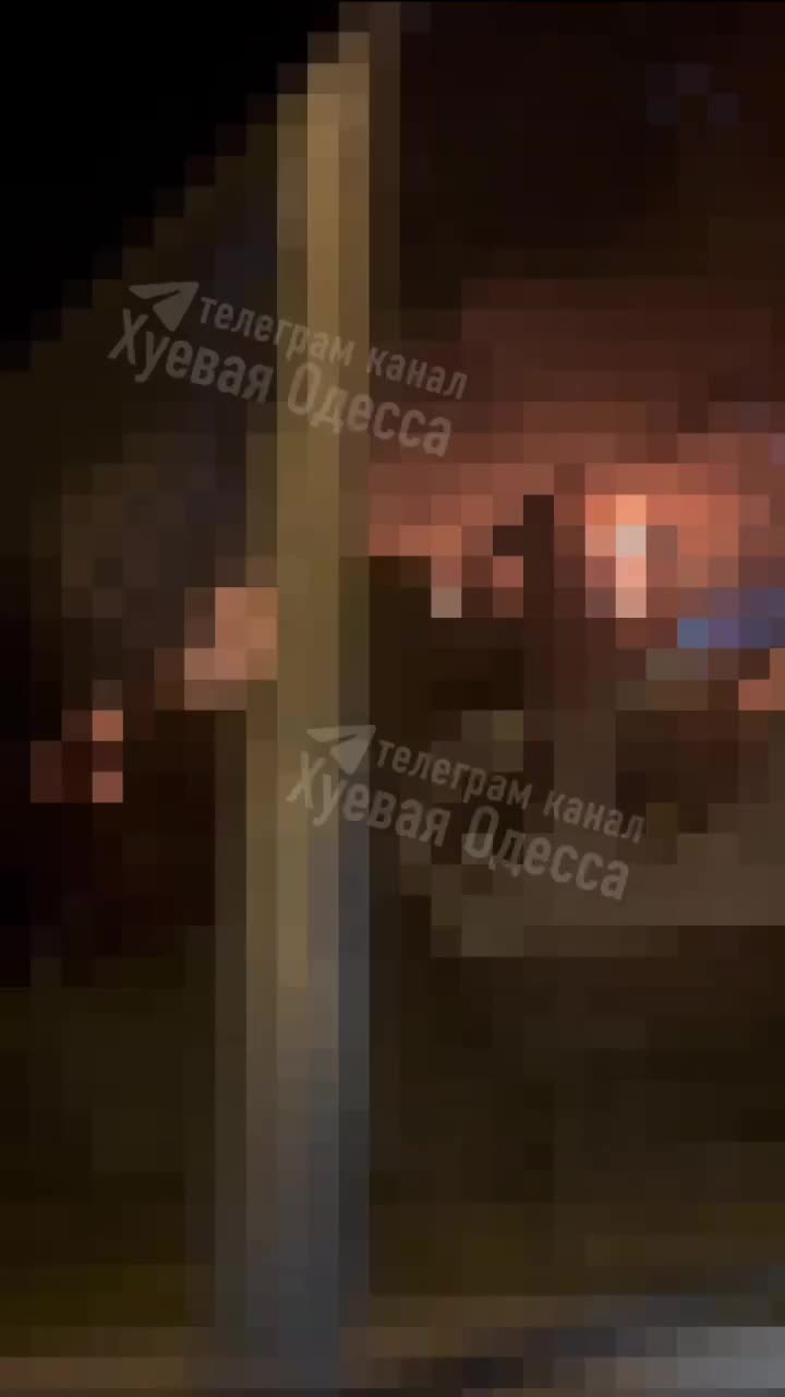 Big fire in Odesa after explosions