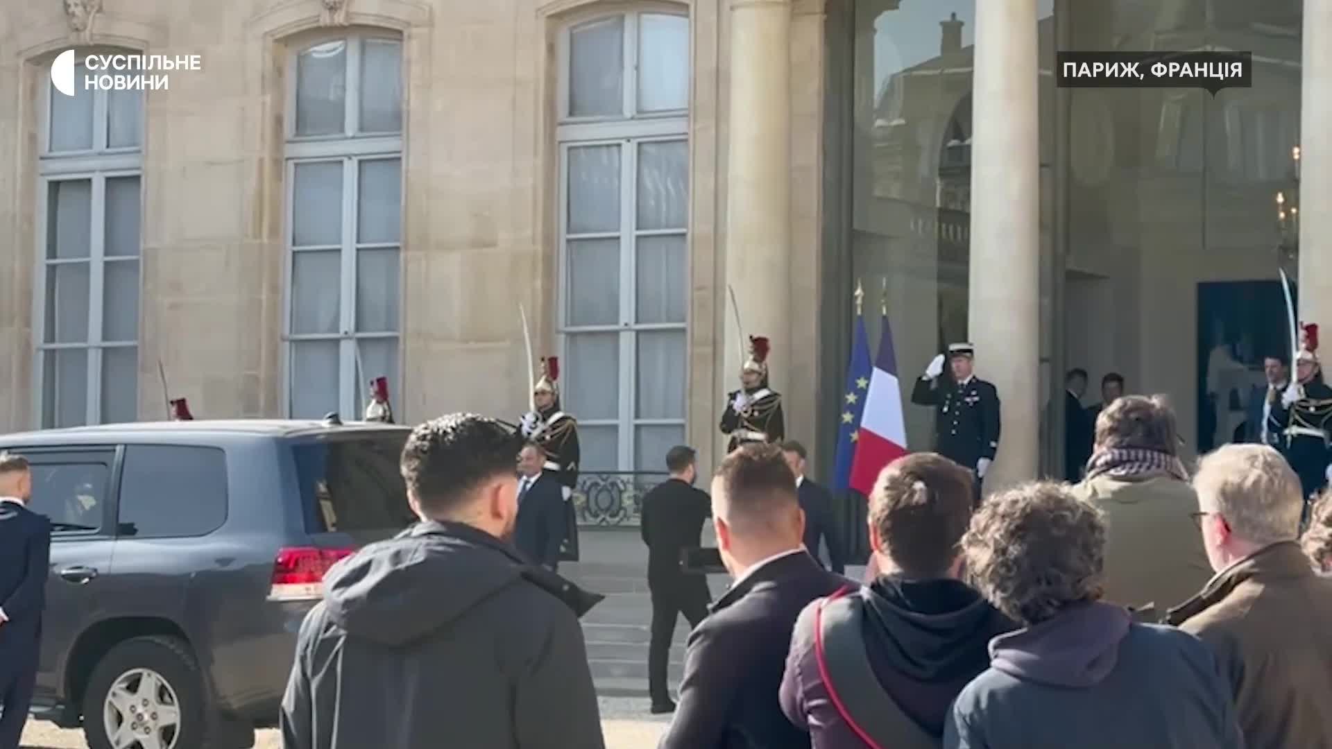 President Zelensky has arrived at the meeting of the coalition of willing in Paris