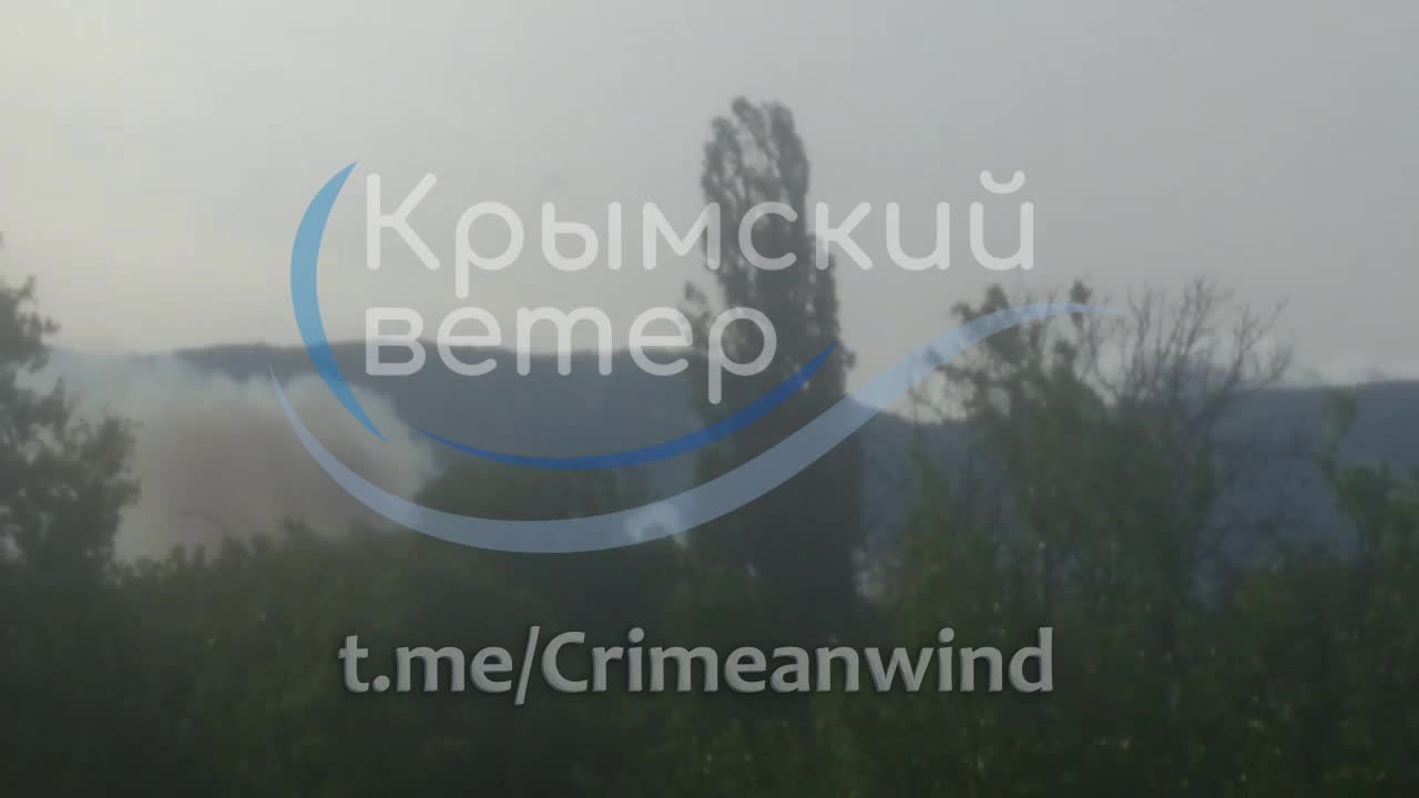 Ammunition depot is on fire in Perevalne in occupied Crimea. Detonations are audible in the district. Simferopol-Alushta highway has been closed