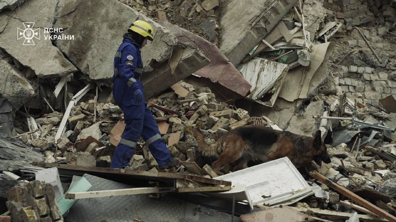 Search and rescue operation in Solomiansky district of Kyiv has been concluded, death toll rises to 23. In total 28 people killed, over 140 wounded as result of Russian missile and drone strikes in Kyiv yesterday