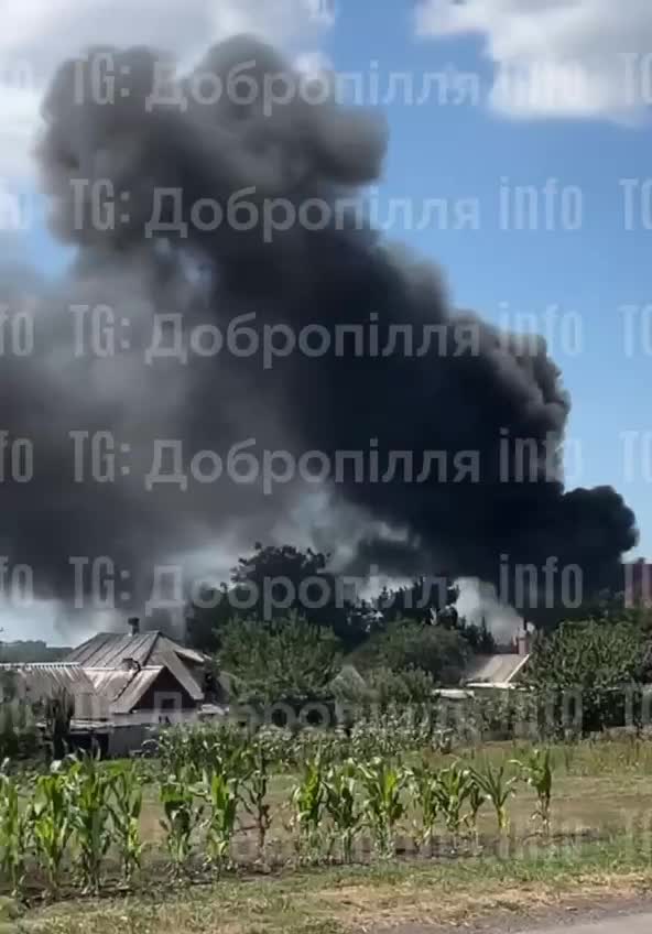 A house is on fire in Hannivka as result of shelling