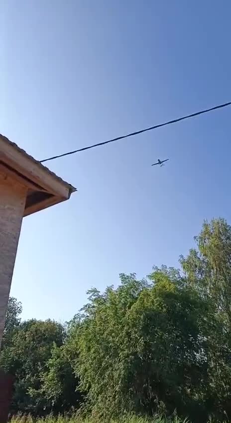 Drones reportedly flying over Leningrad region, Pulkovo airport has suspended operations