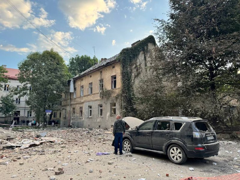 1 person killed, 2 wounded as result of missiles and drones attack in Lviv, 12 wounded in Mukacheve
