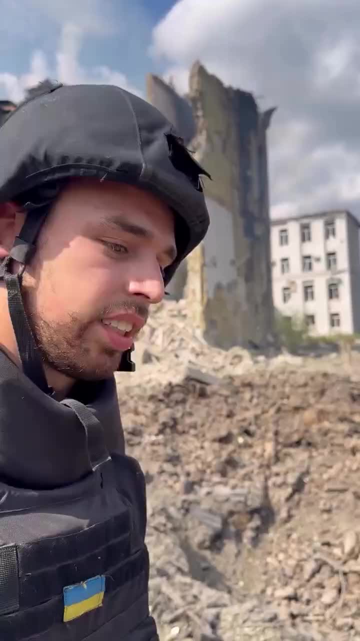 Airstrikes destroyed a hospital in Kostiantynivka