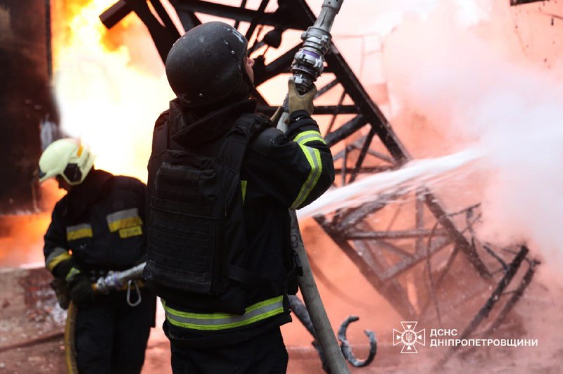 Last night, the Russians attacked Ukraine with over 450 UAVs and 30 missiles, - President Zelensky. At least 20 people injured