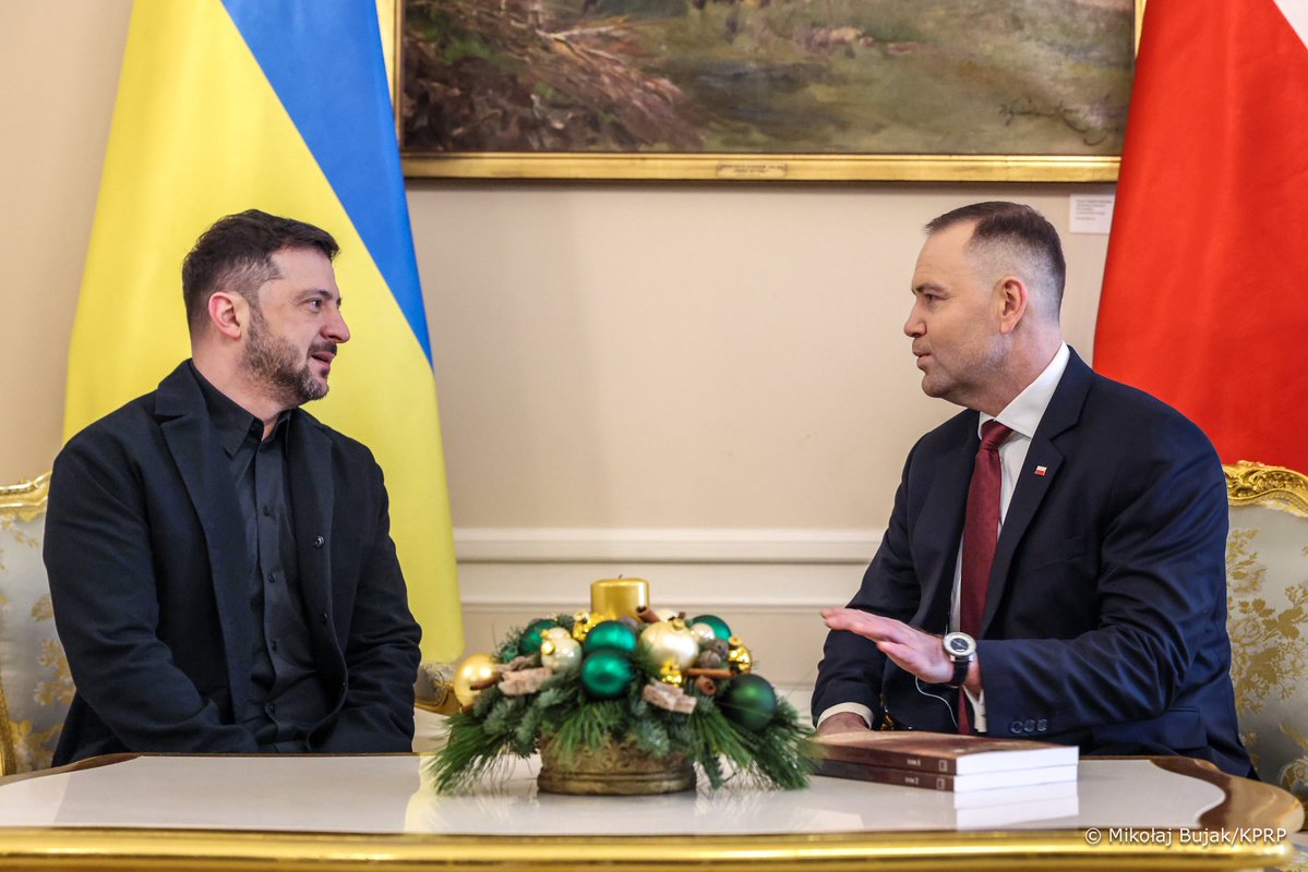 President of the Republic of Poland @NawrockiKn at the Presidential Palace: This visit today is good news for Warsaw and Kyiv. Bad news for Moscow, because it's a sign that we are together. Thank you @ZelenskyyUa for accepting my invitation.
