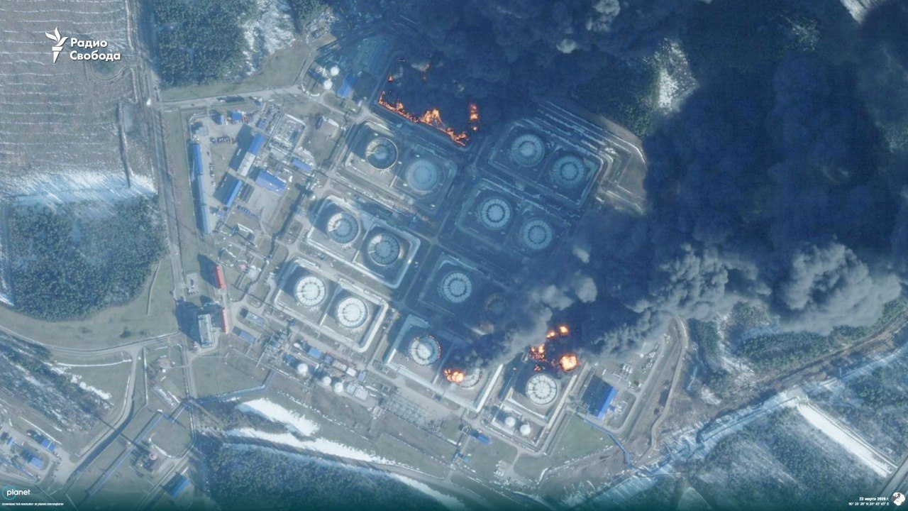 Satellite images showing fires at the fuel depot in Primorsk of Leningrad region