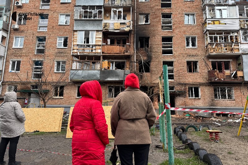 16 людей отримали поранення внаслідок атаки безпілотника в Сумах