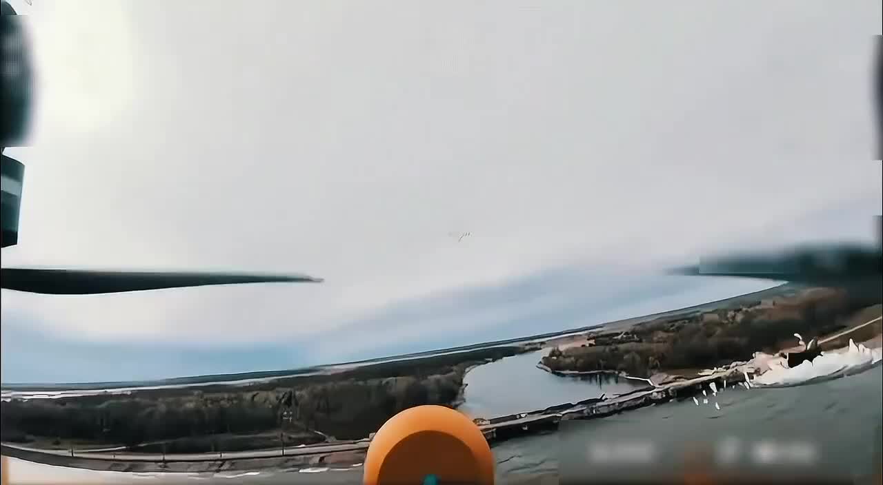 Авиаудары по плотине водохранилища Печеных в Харьковской области.