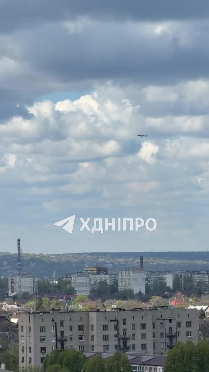 Una persona murió y cuatro resultaron heridas como consecuencia de ataques con drones en la ciudad de Dnipro.