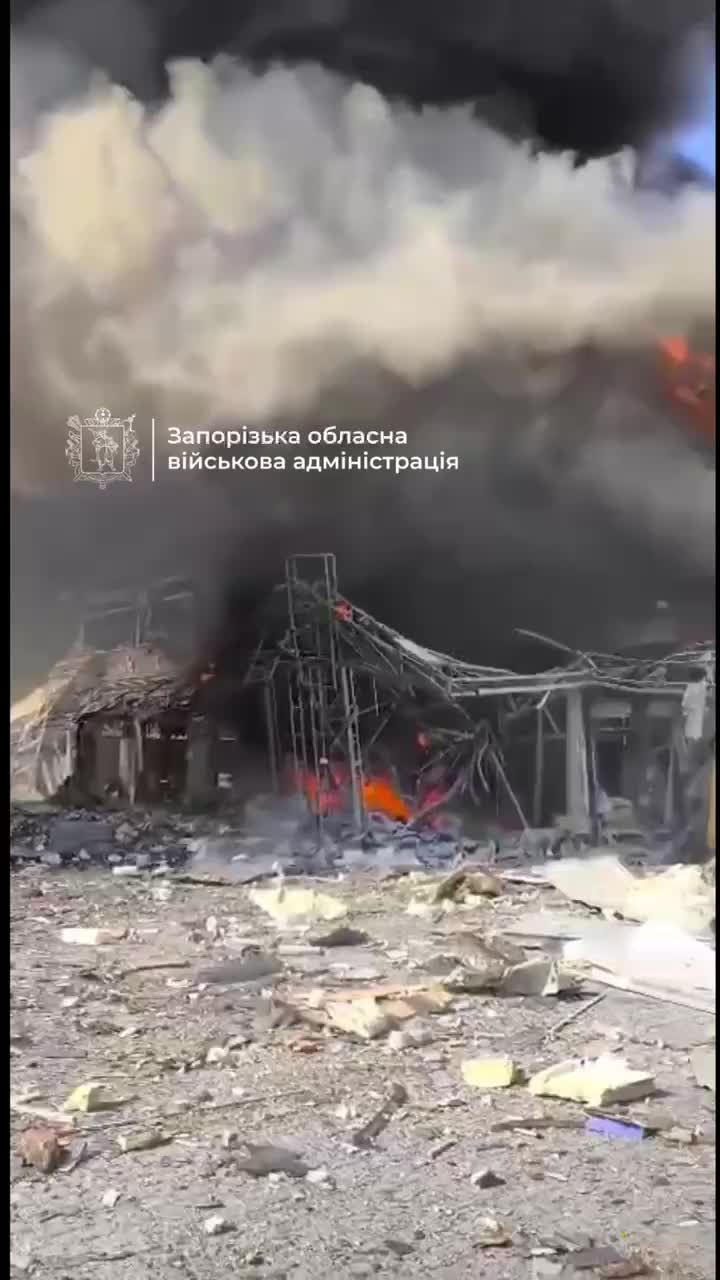 Zaporizhzhia'da Rus insansız hava aracı saldırısı sonucu 6 kişi yaralandı.
