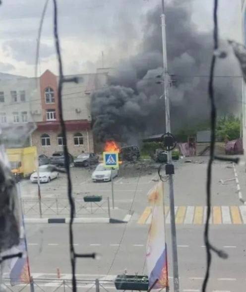 Belgorod bölgesindeki Borisovka'da topçu ateşi açıldığı bildirildi.