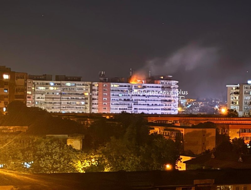 Romanya'nın Galati kentinde bir konut insansız hava aracıyla vuruldu.