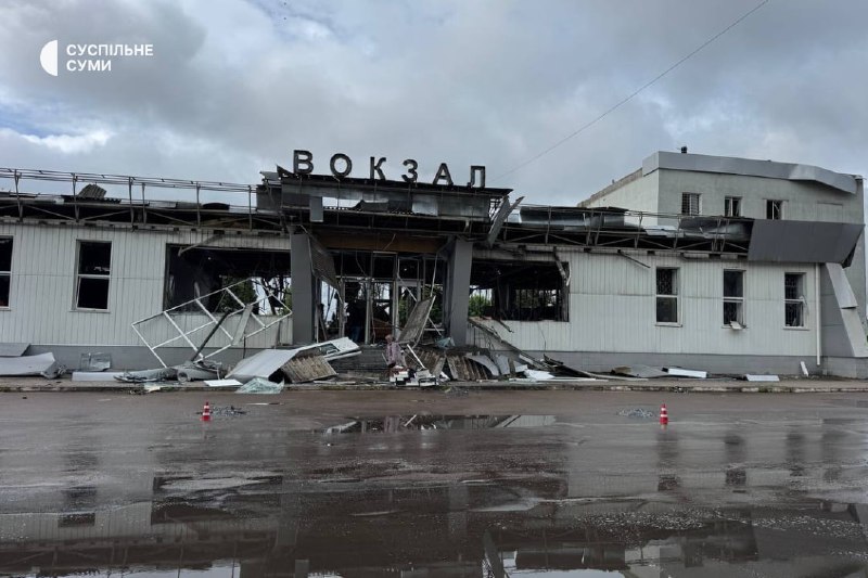 Şuşka'da Rus bombardımanı sonucu tren istasyonu ve diğer demiryolu altyapısı hasar gördü.